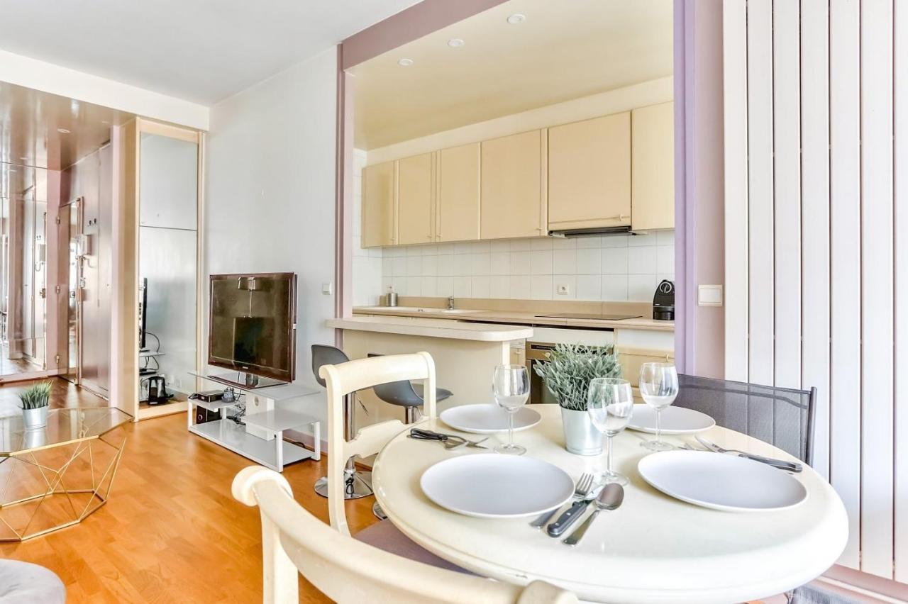 Appartement Quartier Arc De Triomphe Free Netflix Paris Eksteriør billede
